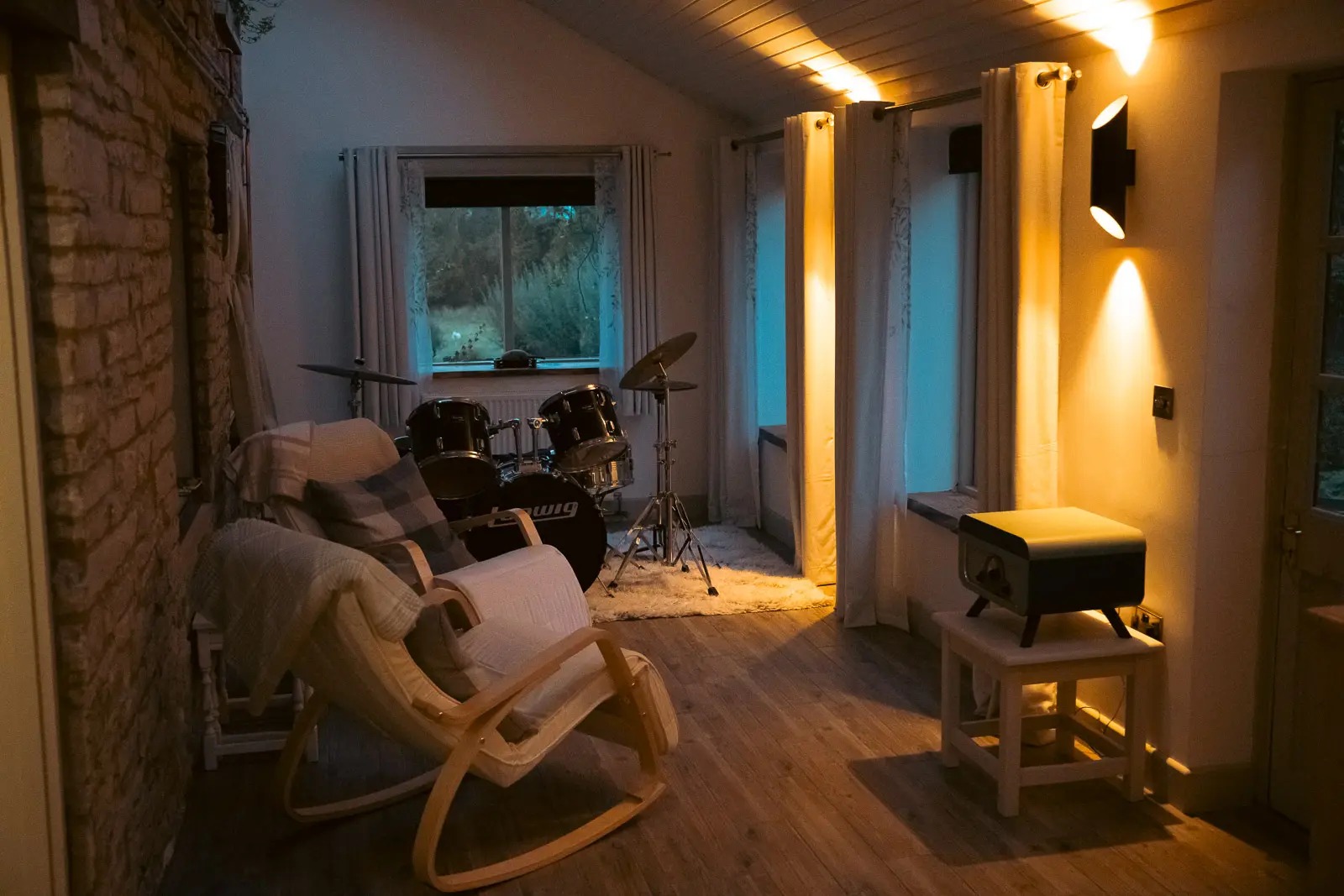 Rustic Private Cottage